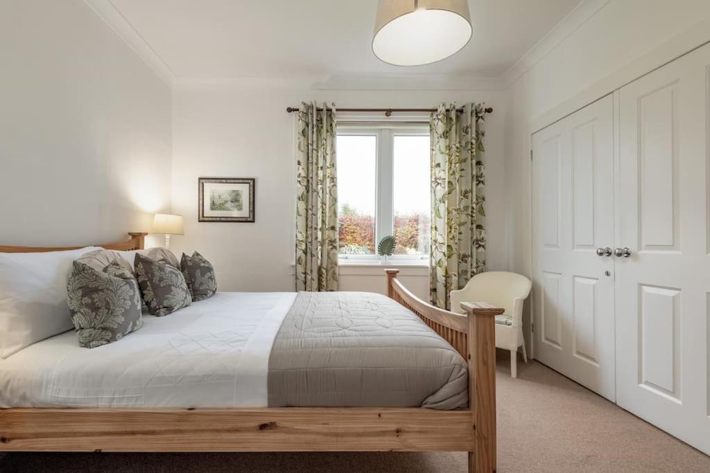 Heather Cottage, 2 Bedroom In Comrie Eksteriør billede