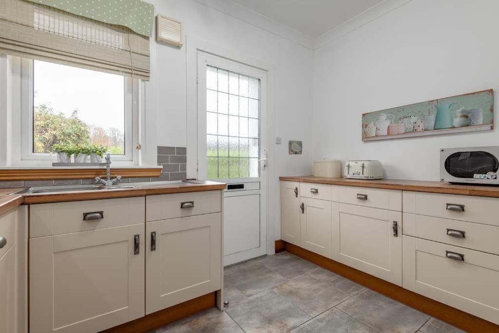 Heather Cottage, 2 Bedroom In Comrie Eksteriør billede